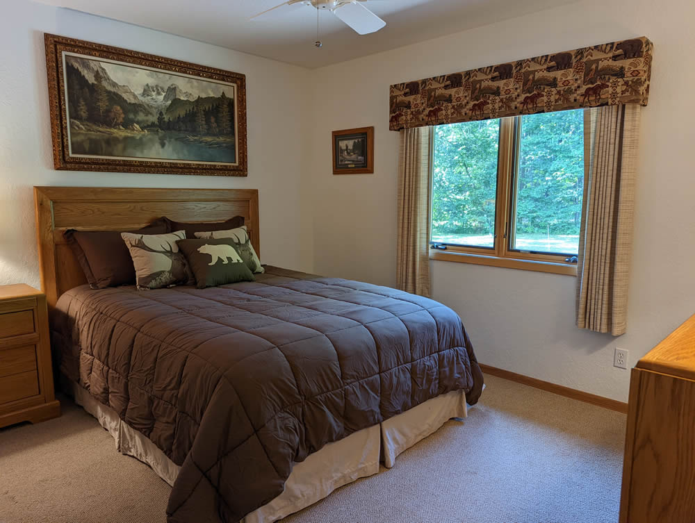 Chippewa Flowage Lake Home 1 Bed Room